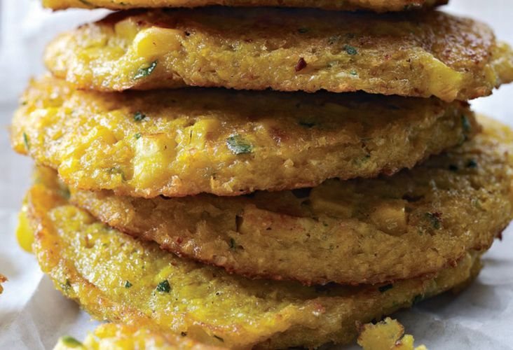 Thai Spiced Sweetcorn Fritters with Chilli Dipping Sauce Recipe: Veggie