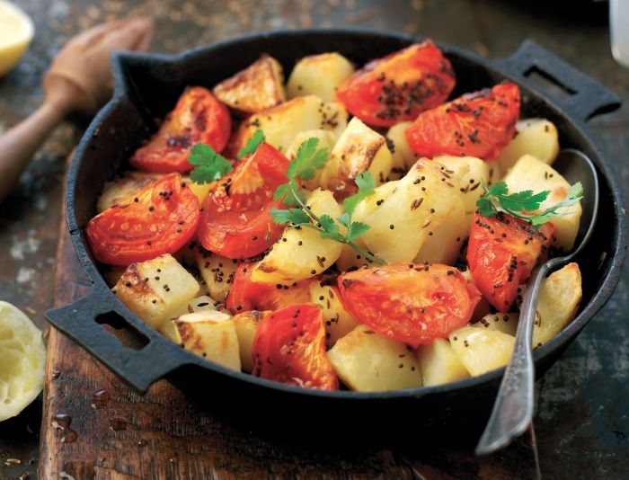 Tomato and Potato Bhaji Recipe: Veggie