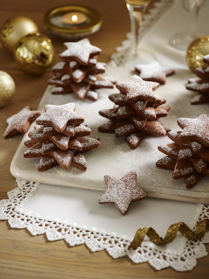 Chocolate and Cinnamon Malt Biscuit Stars Recipe: Veggie