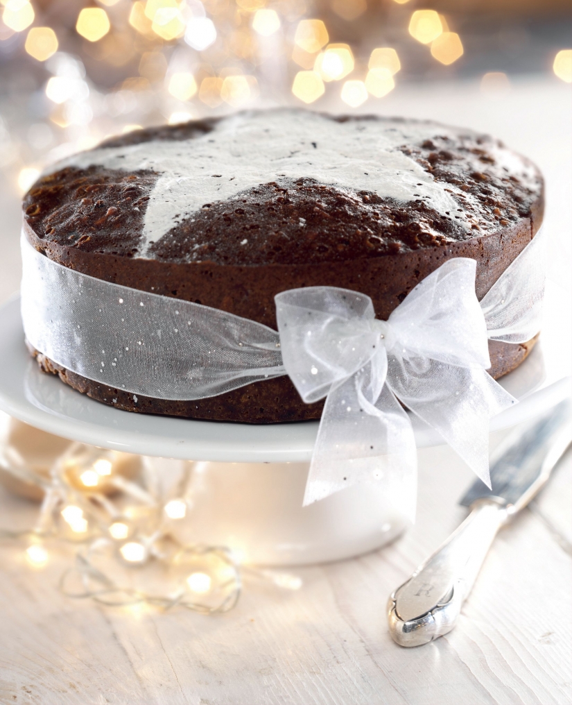 Classic Christmas Cake