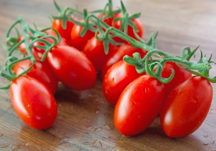 Plum Tomato and Seed Tart Recipe: Veggie