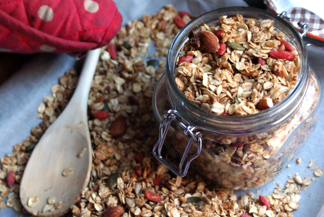 Almond & Goji Granola
