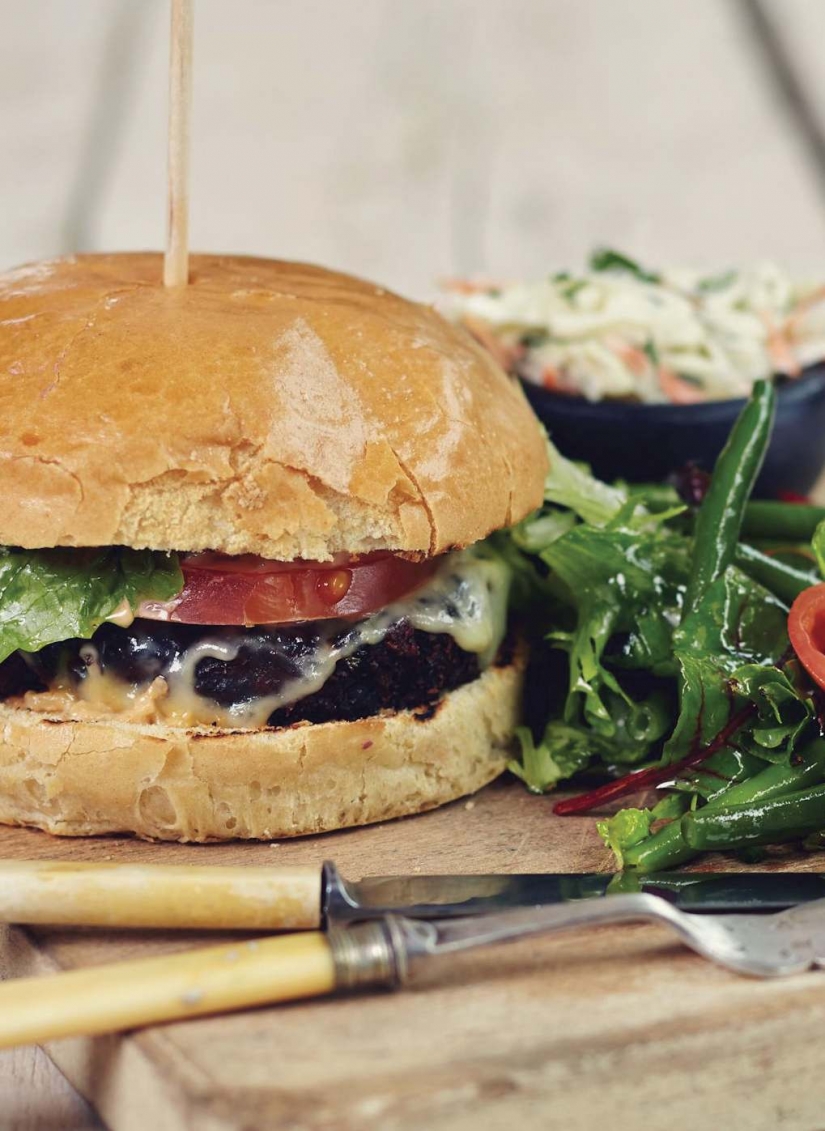 Black Bean and Beetroot Burger