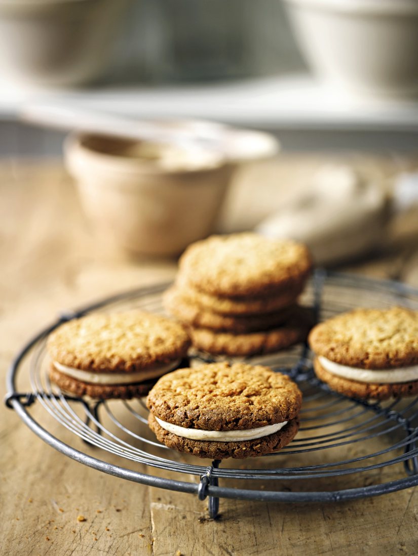 Filled Oat Biscuits Recipe: Veggie