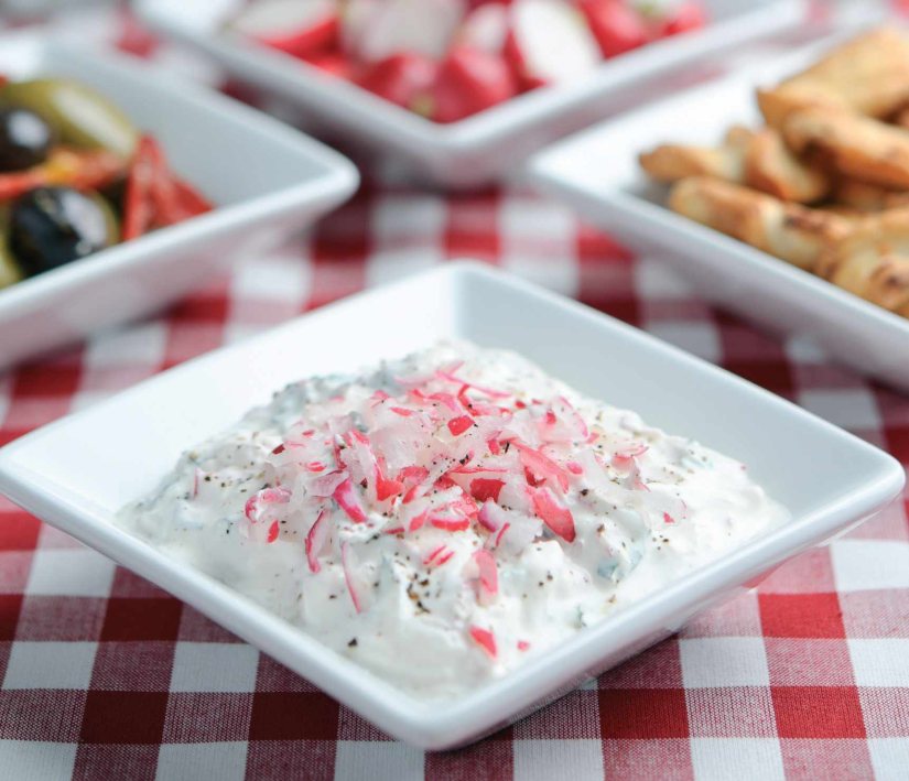 Greek-style Radish & Mint Dip Recipe: Veggie