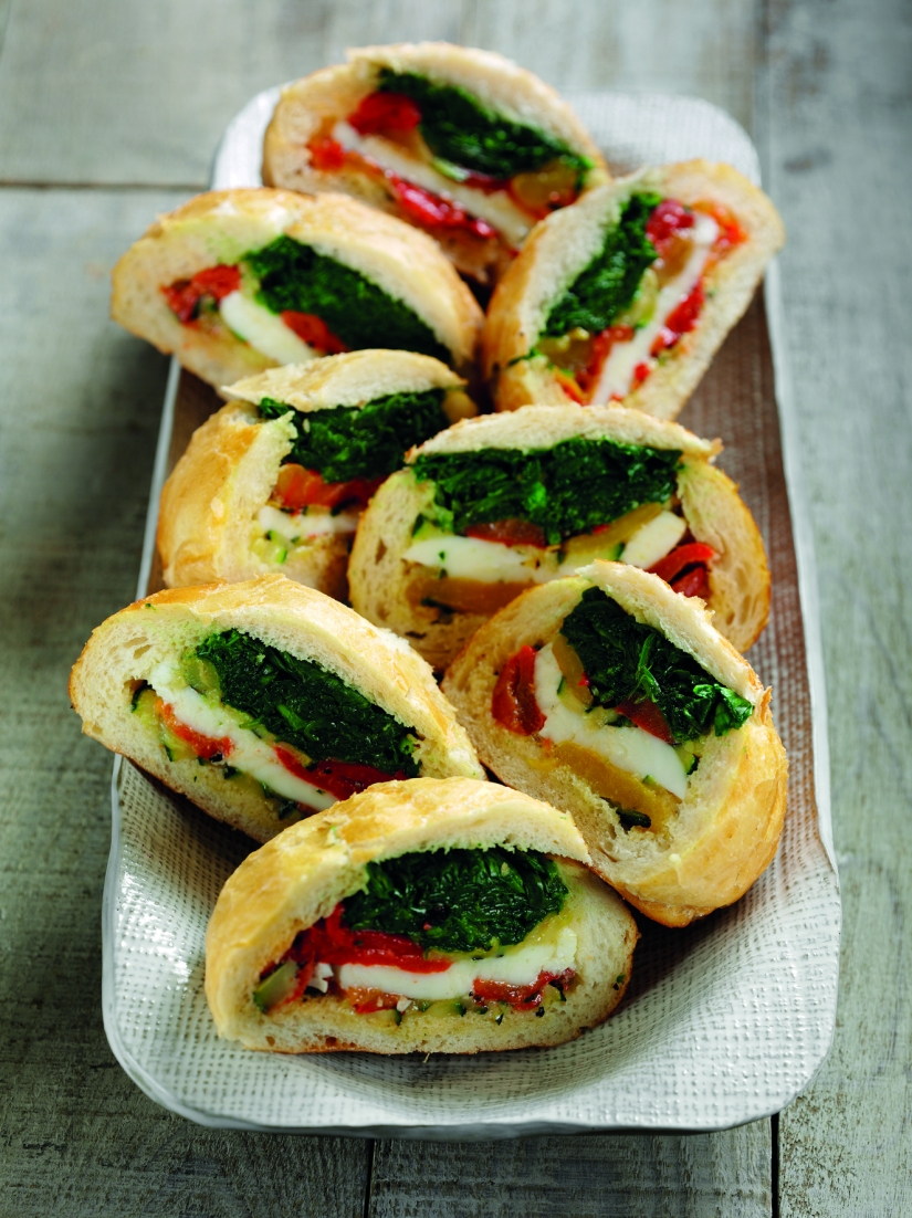MEDITERRANEAN SPINACH FILLED ROLLS