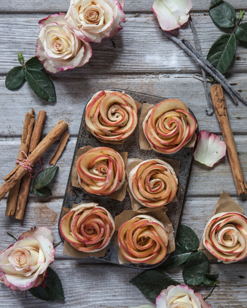 Pink Lady Apple Roses in Puff Pastry