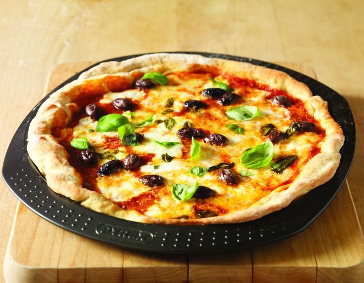 Tomato and Basil Pizza Recipe: Veggie