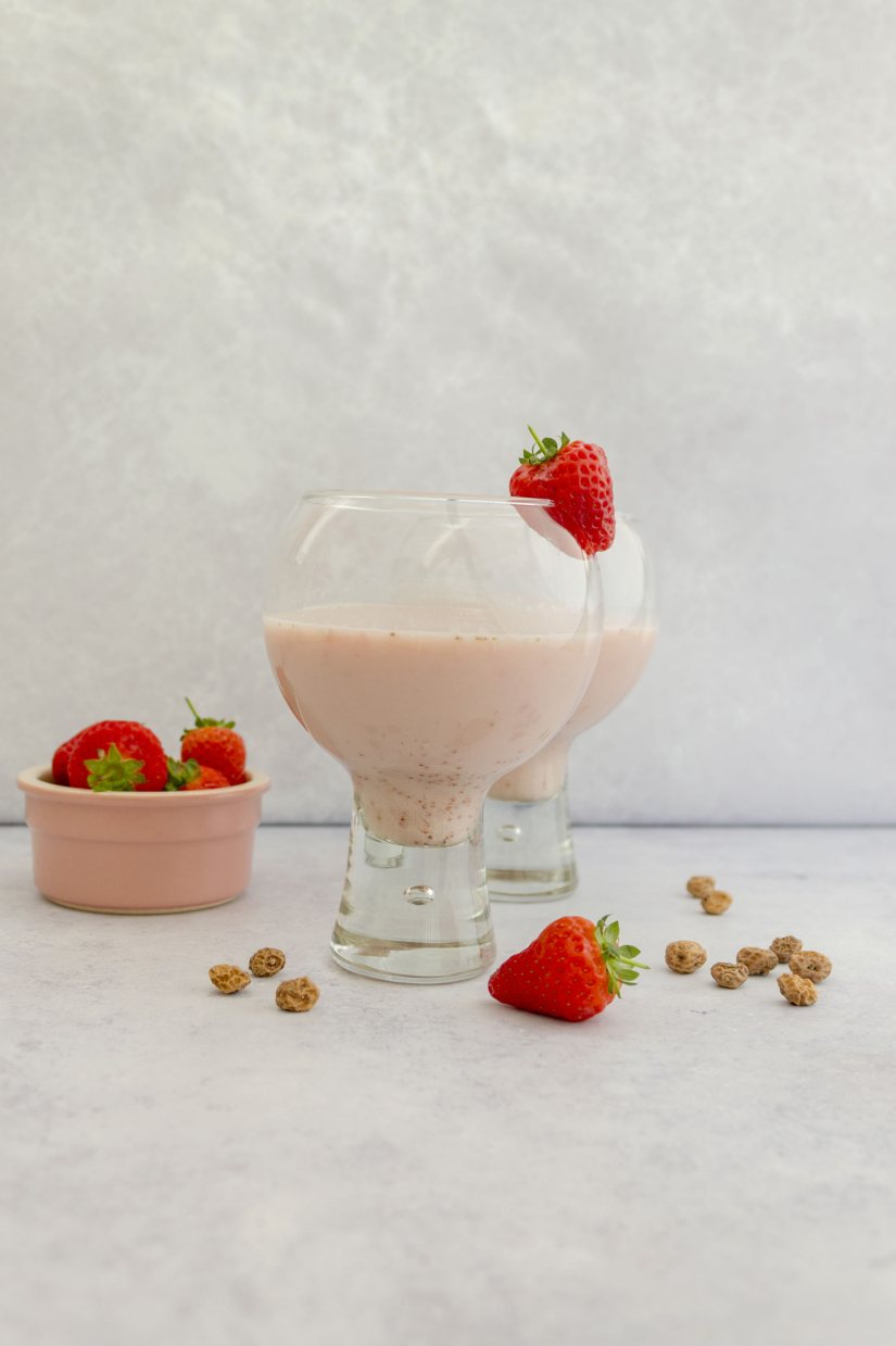Strawberry Tiger Nut Milk Recipe: Veggie