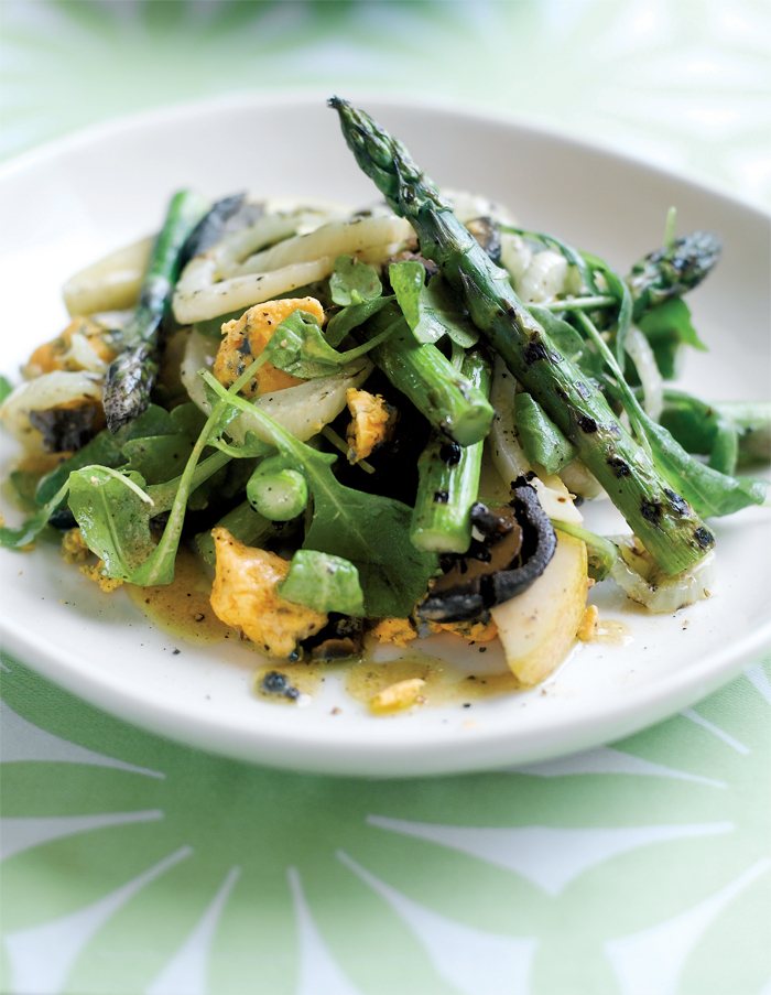 Asparagus, Pear and Fennel Salad with Blue Cheese and Pickled Walnuts Recipe: Veggie