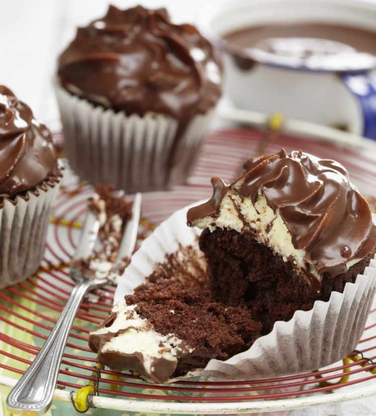 Chocolate Dipped Cupcakes Recipe: Veggie