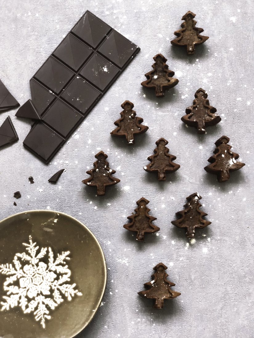 Chocolate and Hazelnut Christmas Tree Cakes Recipe: Veggie