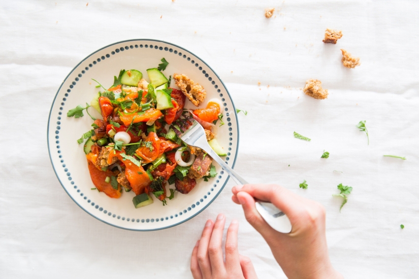 Hearty Pepper Salad with Sourdough Croutons