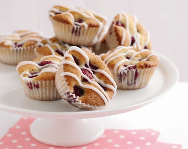 Raspberry Iced Fancies Recipe: Veggie Magazine