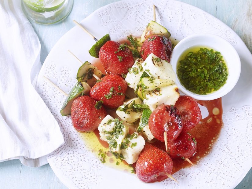 Strawberry & Halloumi Skewers Recipe: Veggie